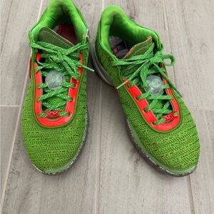 Nike LeBron 20 Stocking Stuffer 11.5